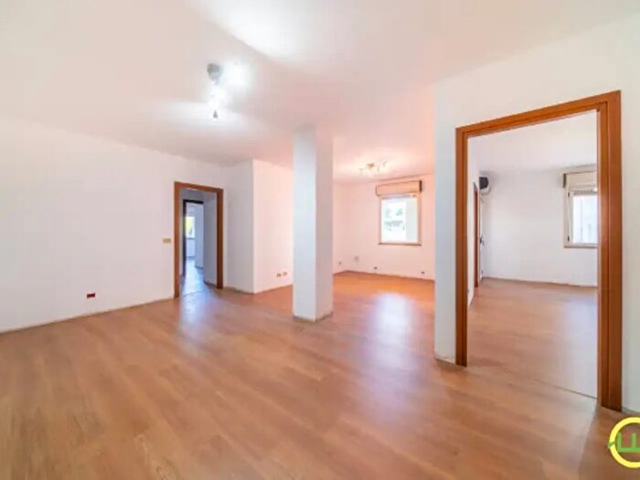 Appartamento con 6 locali in vendita in Via Cjarnescule, Gemona Del Friuli