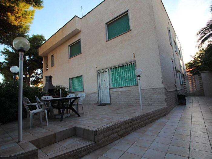 Casa in affitto in Via Dei Lillà snc, San Pietro in Bevagna, Manduria