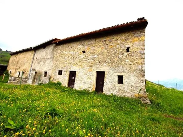 Casa in vendita in Località Colle, Dossena