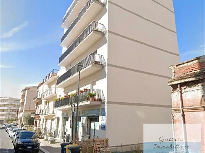 Appartamento con 5 locali in vendita in Reggio Calabria