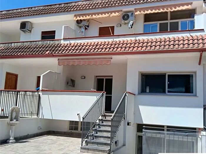 Casa con 5 locali in vendita in Via Salvo d'Acquisto, Carini
