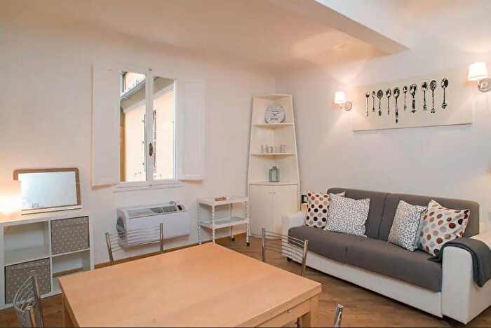 Appartamento trilocale in affitto in Via Pellicceria, Piazza della Repubblica, Firenze