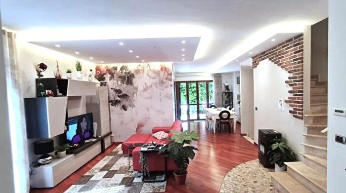 Casa con 6 locali in vendita in Tortoreto