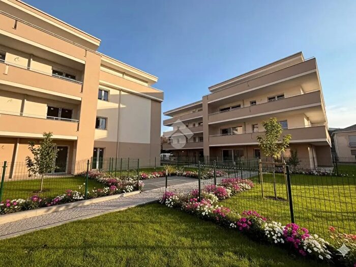 Appartamento trilocale in vendita in Via Don Orione, Seregno