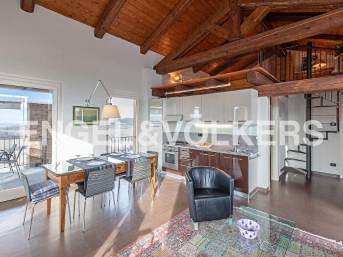 Casa con 6 locali in vendita in Località SantAnna, Monforte DAlba