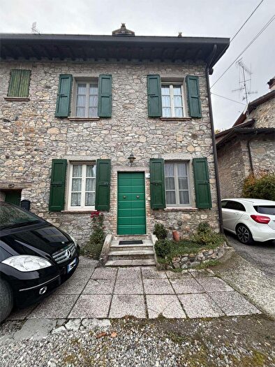 Appartamento bilocale in affitto in Fornovo Di Taro