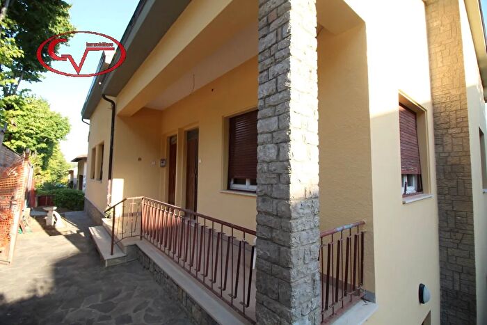 Casa con 8 locali in vendita in Via Roma Laterina, Laterina Pergine Valdarno