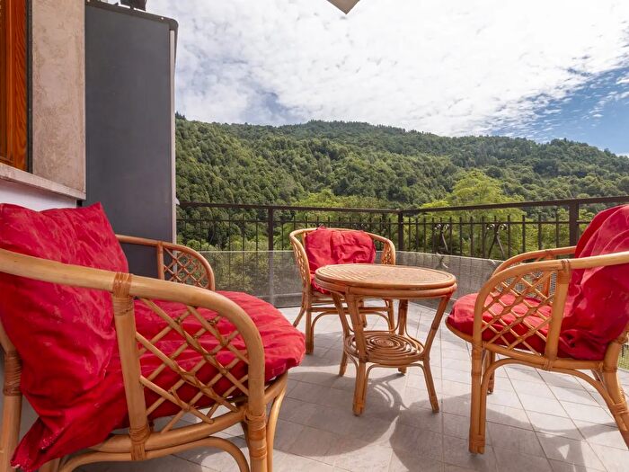 Appartamento con 5 locali in vendita in Via, Melle