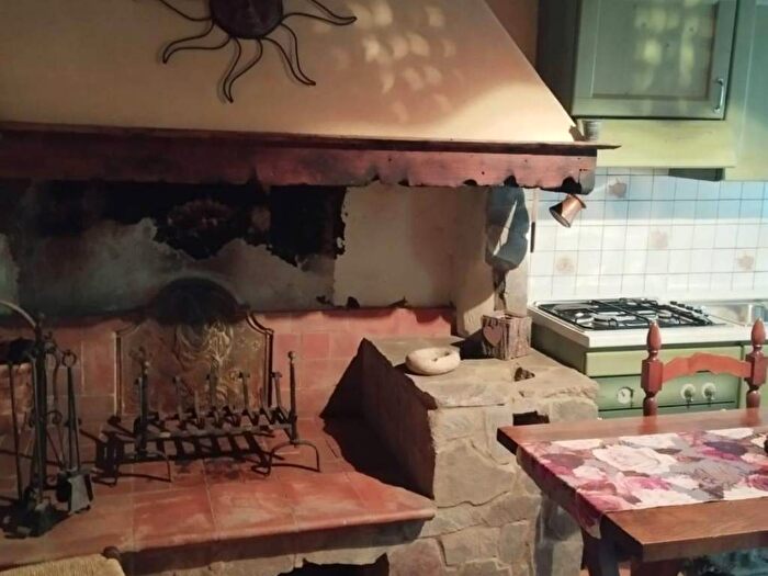 Casa bilocale in affitto in Via Francesco Guicciardini, Centro, Chianni