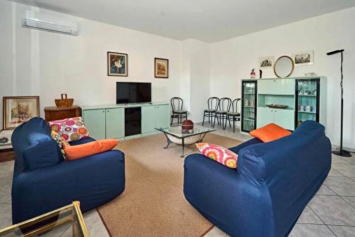 Appartamento trilocale in affitto in Viale Milano, Cervia