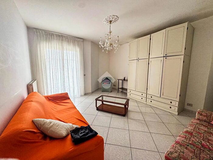 Appartamento quadrilocale in vendita in Via Bologna, Amantea