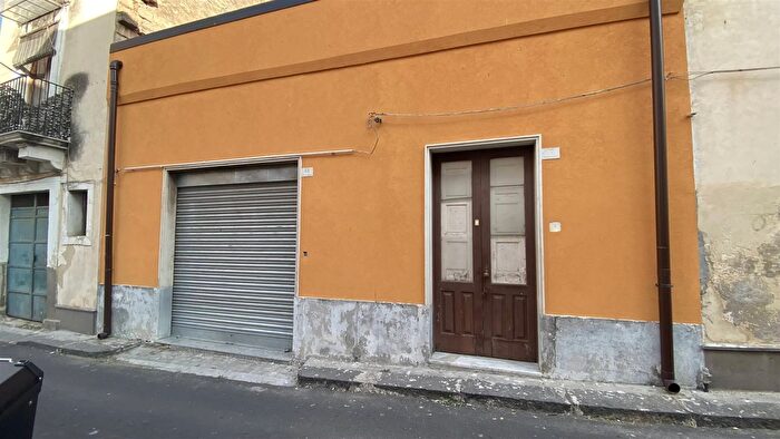 Casa con 6 locali in vendita in Via San Giuseppe, Scordia