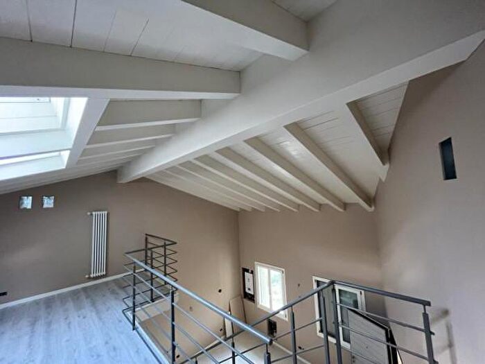 Appartamento trilocale in vendita in Via Luigi Cadorna, Castione Della Presolana