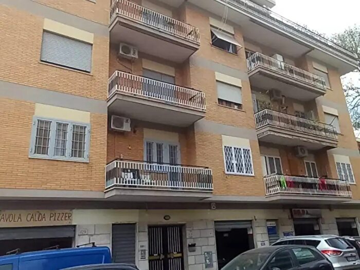 Appartamento bilocale in vendita in Roma