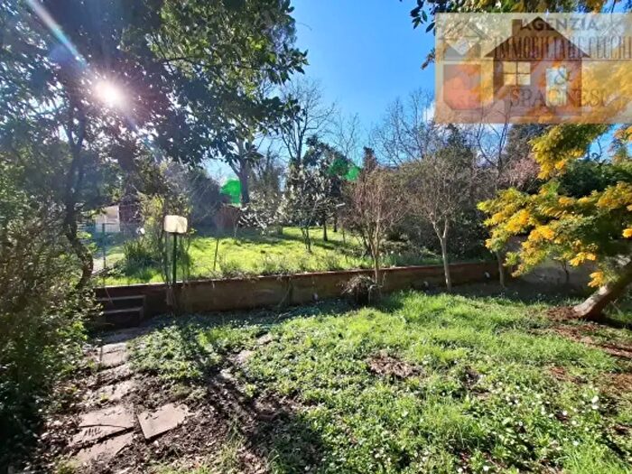 Casa con 6 locali in vendita in Via Galileo Galilei, Poggio A Caiano