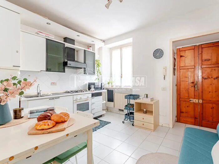 Appartamento bilocale in vendita in Via Pasquale Sottocorno, Milano