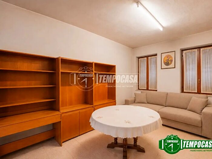 Appartamento trilocale in vendita in Via Don Minzoni, Magenta