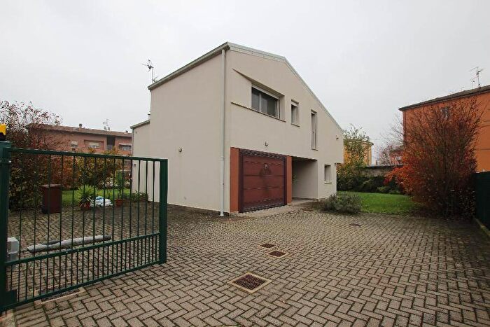 Casa trilocale in vendita in Via Caduti di Sabbiuno, Sala Bolognese