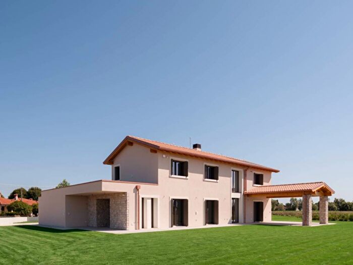 Casa con 5 locali in vendita in Via Tamai, Centro, Prata di Pordenone