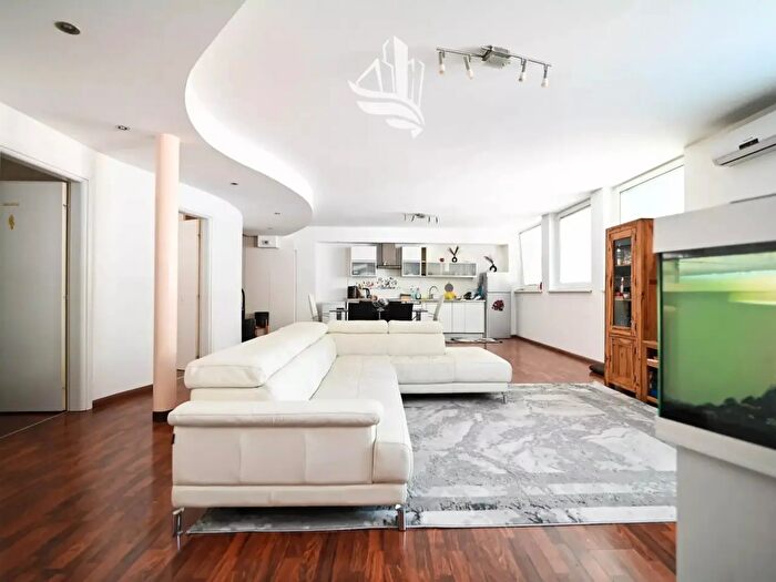Appartamento quadrilocale in vendita in Via del Macello, Bolzano