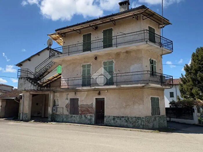 Casa monolocale in vendita in Via Monferrone, Fresonara