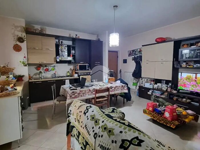 Appartamento trilocale in vendita in Via Luigi Galvani, Viterbo