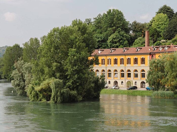 Appartamento bilocale in affitto in Localita Molinazzo, Centro, Brivio