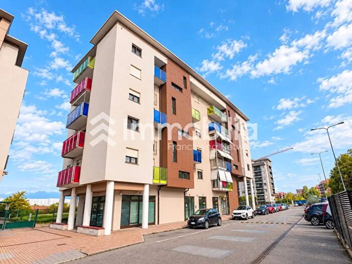 Appartamento quadrilocale in vendita in Via Giuseppe di Vittorio, Grugliasco