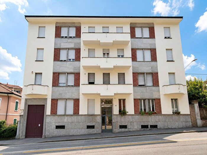 Appartamento trilocale in affitto in Via San Pedrino, Bosto, Varese