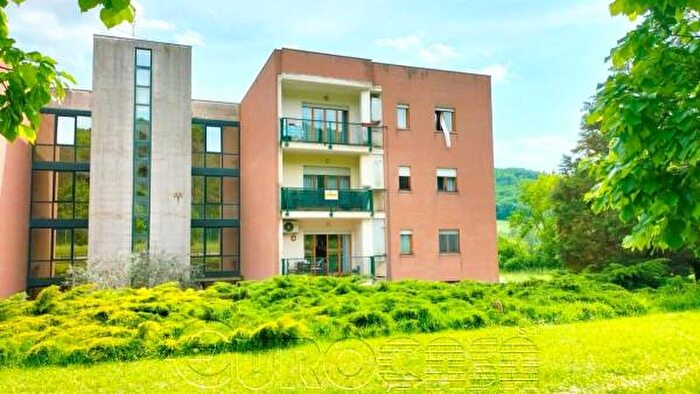 Appartamento con 5 locali in vendita in Via Don Pericle Tirimagni, Umbertide