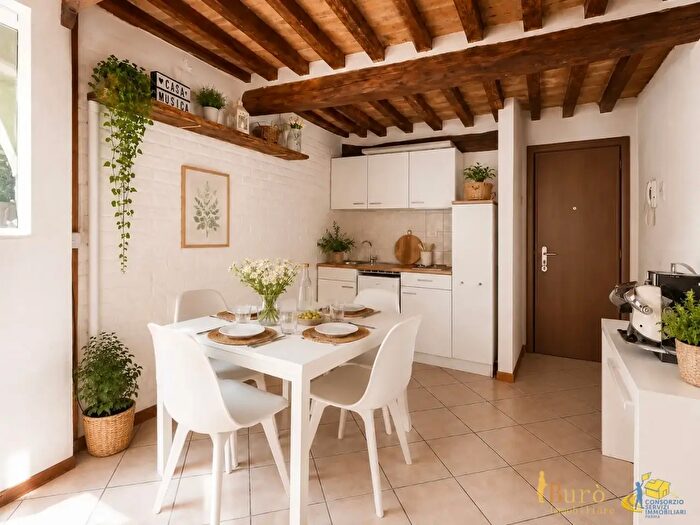 Appartamento bilocale in vendita in Strada Massimo d'Azeglio, Parma