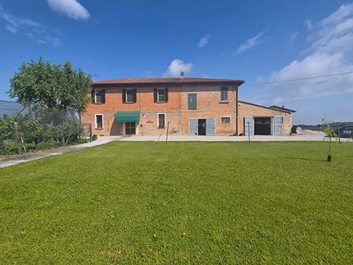 Casa con 10 locali in vendita in Via Ferrara, Poggio Renatico
