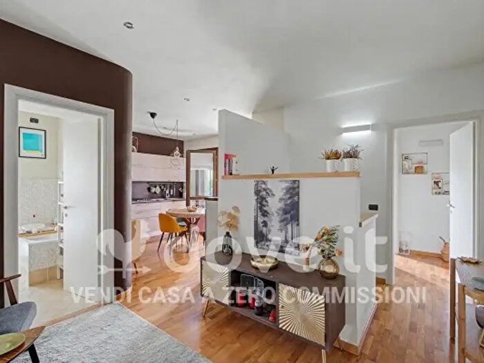 Appartamento trilocale in vendita in Strada Bassa dei Folli, Parma