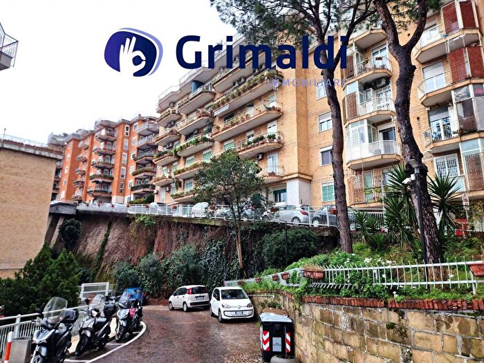Appartamento bilocale in affitto in Via Michelangelo da Caravaggio, Vomero, Napoli