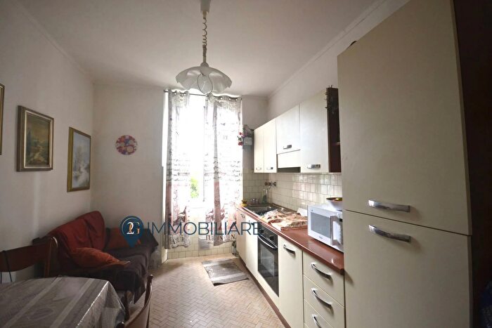 Appartamento trilocale in vendita in Via Capraia, La Spezia