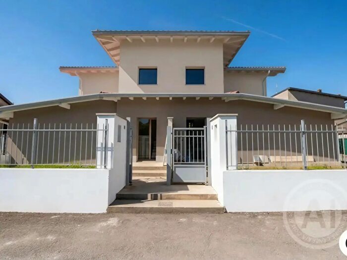 Casa quadrilocale in vendita in Via Gaetano Donizetti, Caronno Varesino