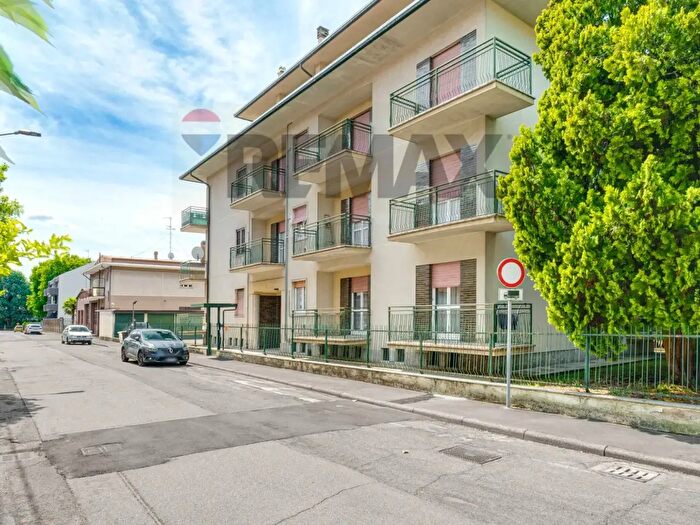 Appartamento trilocale in vendita in Via Donizetti, Castellanza
