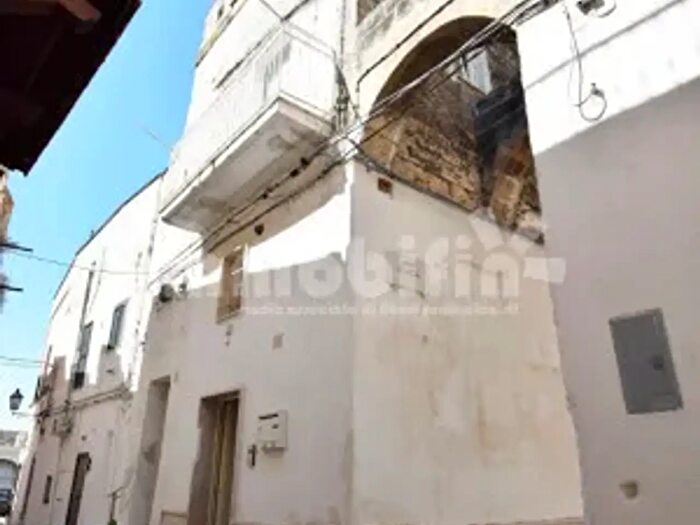Appartamento trilocale in vendita in Oria