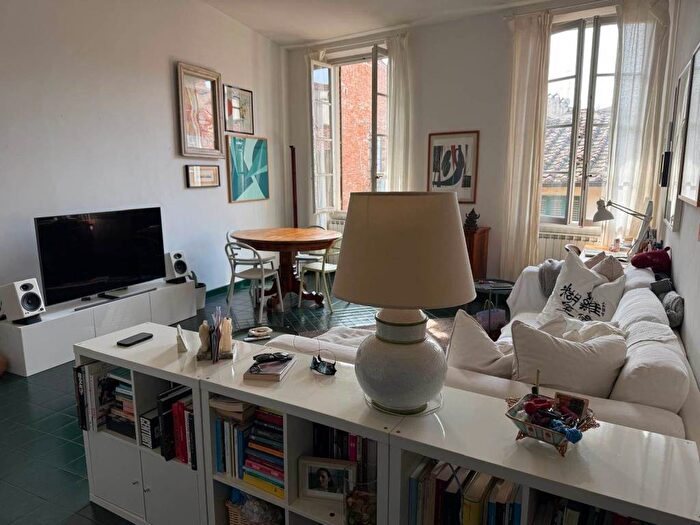 Appartamento quadrilocale in affitto in Ponte Vecchio Pitti, Firenze