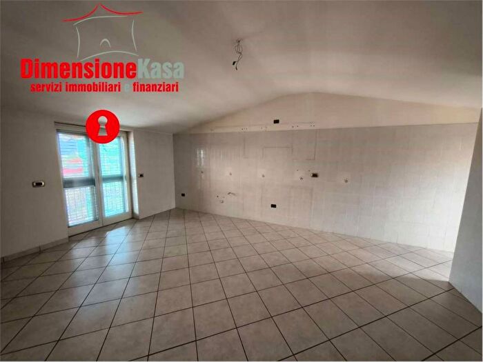 Appartamento quadrilocale in affitto in via napoli, Centro, San Felice a Cancello