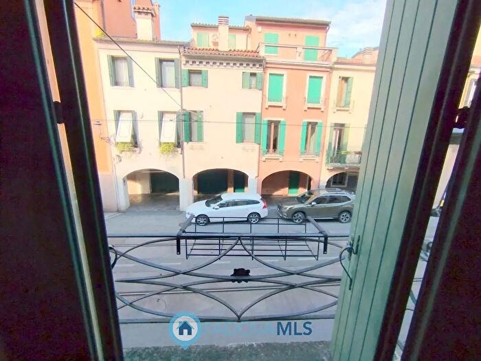 Appartamento trilocale in affitto in Corso Vittorio Emanuele II, Padova