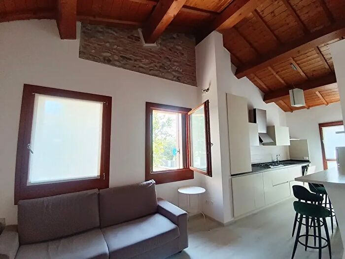 Appartamento trilocale in vendita in Bassano Del Grappa