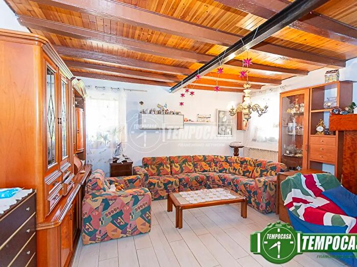 Casa trilocale in vendita in Via San Rocco, Chieve