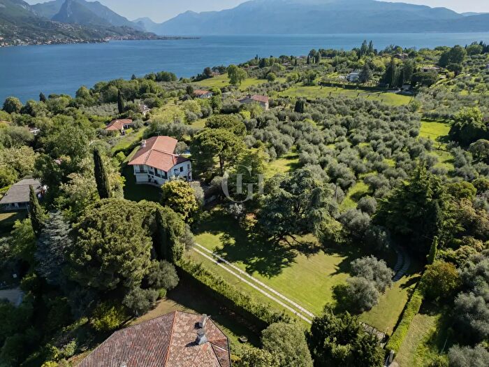 Casa con 13 locali in vendita in Via Benaco, San Felice Del Benaco