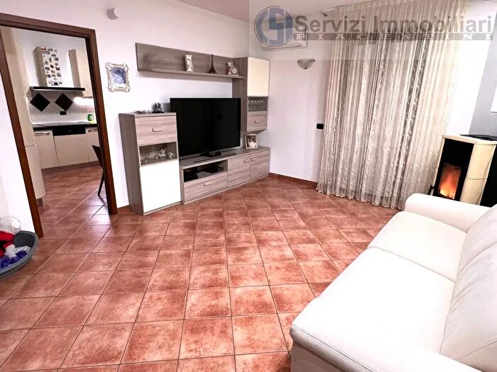 Appartamento trilocale in vendita in Via Gioacchino Rossini, Podenzano