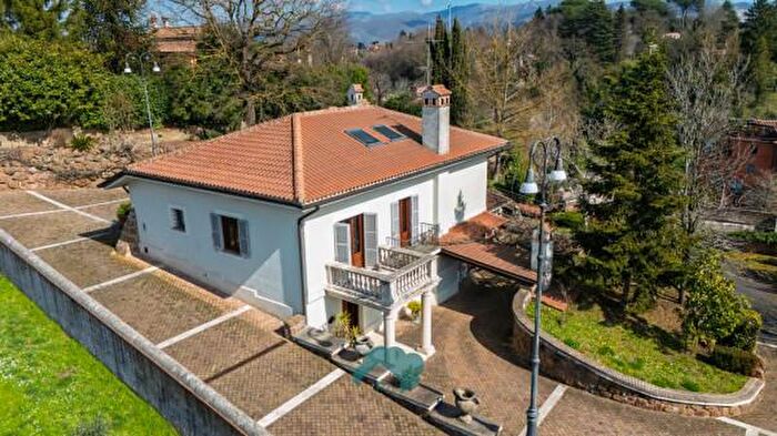 Casa con 6 locali in vendita in Viale Ungheria, Zagarolo