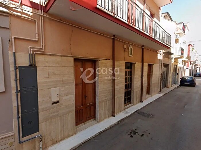 Appartamento trilocale in vendita in Via Elsa, Rutigliano