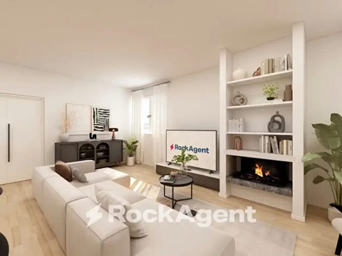 Appartamento quadrilocale in vendita in Strada della Paiola, Pavia