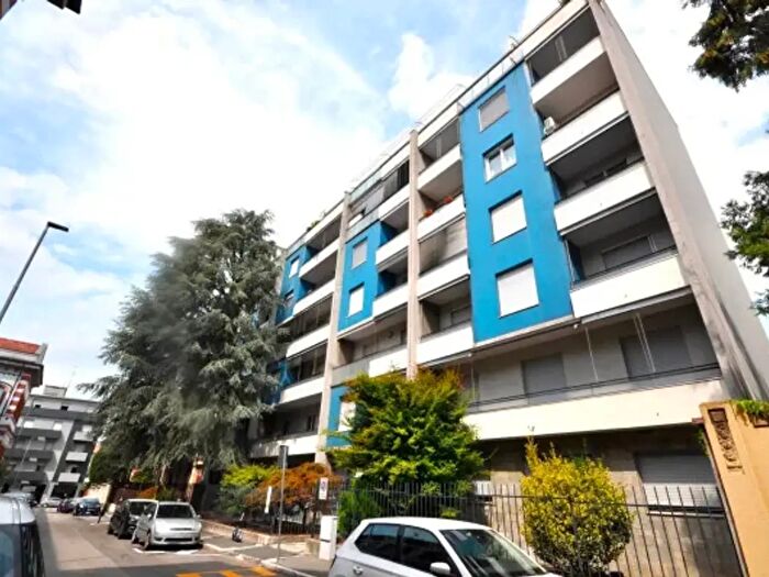 Appartamento quadrilocale in affitto in Via Cardinale Giovanni Cacciapiatti, Novara