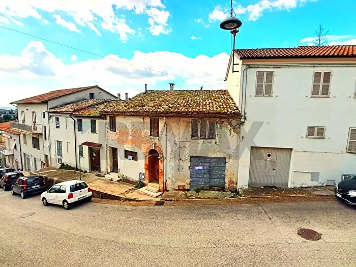 Casa con 5 locali in vendita in Via Mazzini, San Marcello